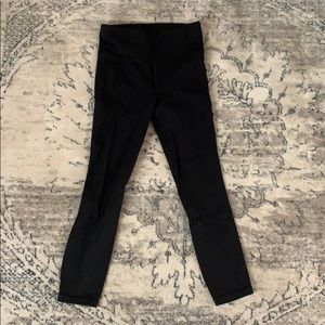 Lululemon Cropped Speed Up Tight size 4